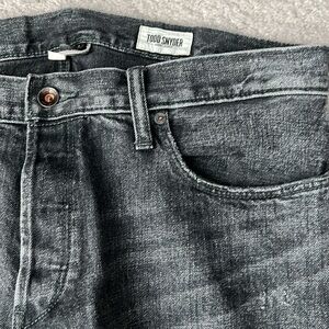 TODD SNYDER Men’s Charcoal Jeans, distressed 34x32 EUC